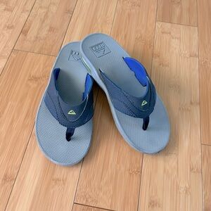 🪁 Reef Boys Flip Flops 🪁 Size 4/5